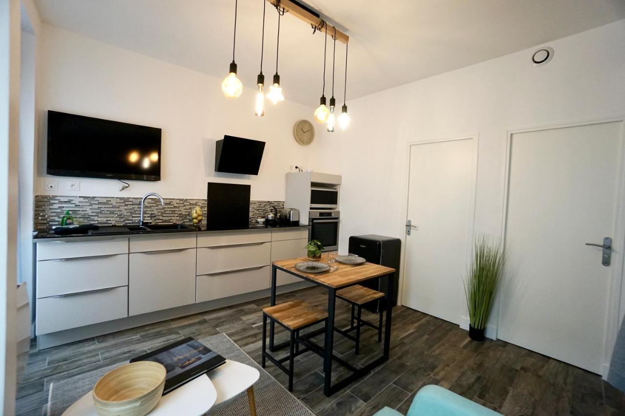 Appartamento Le 12 * Hyper centre* Lorient Esterno foto
